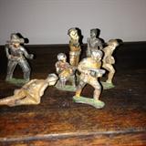 Metal soldiers. Barclay Manoil?