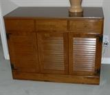ETHAN ALLEN CABINET