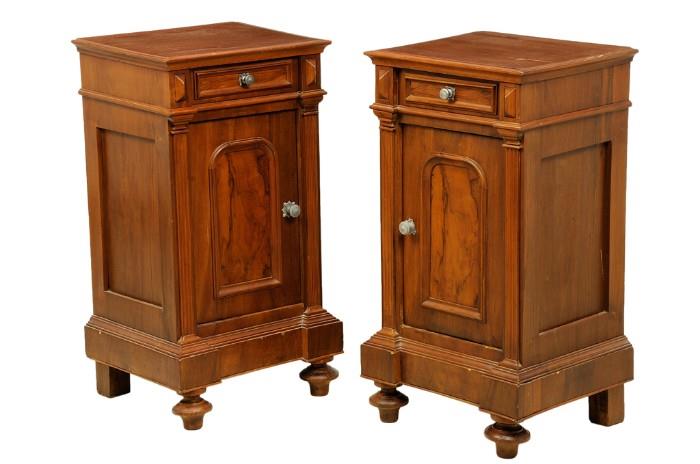LOT 82: A PAIR OF FRENCH BAROQUE STYLE BEDSIDE CABINETS 