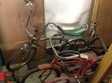 Schwinn 5-speed stingray bicycle - great condition!! I will have better shots later