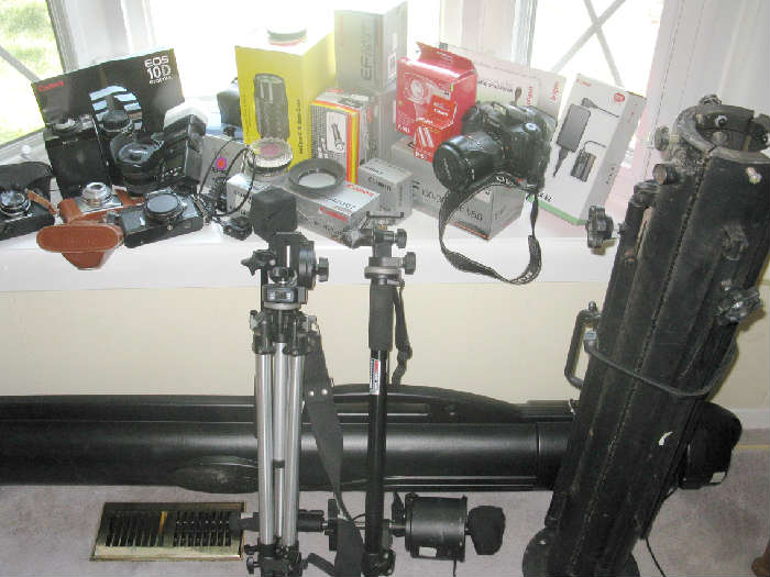 Hi-pod, Manfroddo pods, Cannon EOS 10D camera, lots of lenses