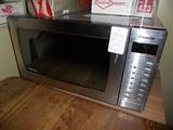 Panasonic Free Standing Microwave--it works