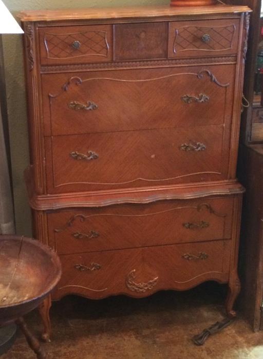 1940's chest of drawers