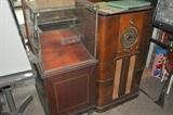 Sheaffer's display case, console radio