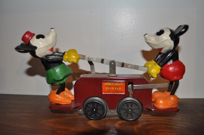 Lionel Mickey Mouse and Minnie Mouse with tracks, with box