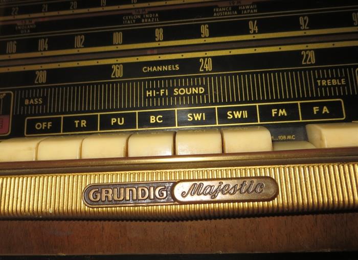 Antique Grundig Radio
