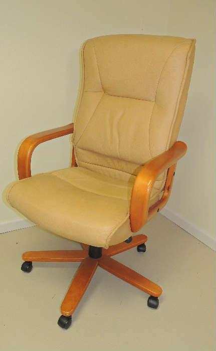 Leather and wood Office chair