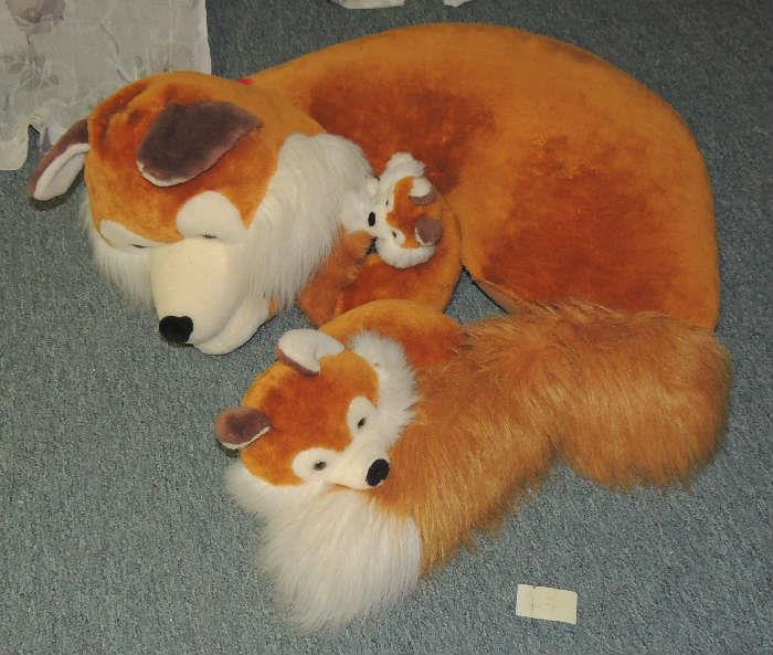 Adorable "Fox Family"
