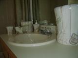 Close up of bath set in master bath