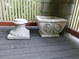Pedestal planter
