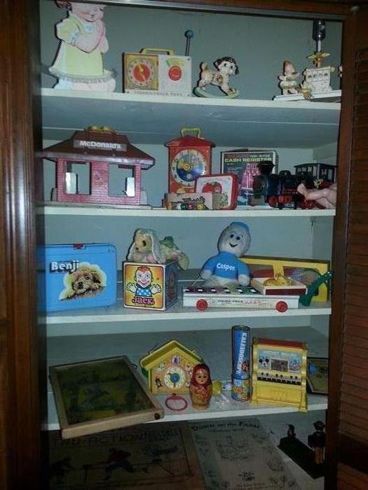 Vintage Toys and Lunchbox