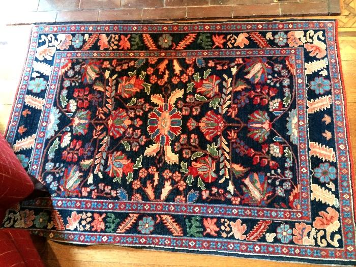 Persian Handmade Oriental Rug, Blue Floral Decoration (3' x 5')