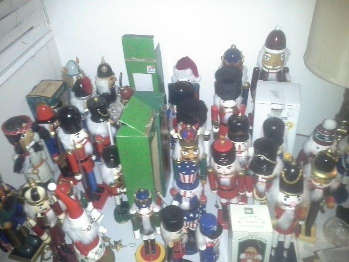 And more nutcrackers! Several well over a foot tall. Themes include the traditional, and the not-so-traditional (the golfer, the patriot, etc).