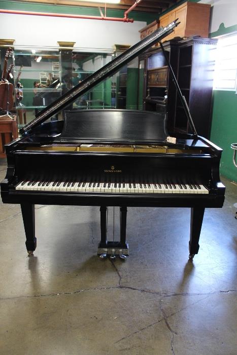 Steinway & Sons Model L 6' 1923 Grand Piano #221076 Condition of 9 out of 10
