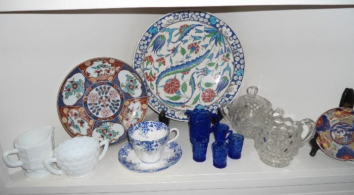 More and more items, glassware, paintings, Fostoria, Germany, etc..