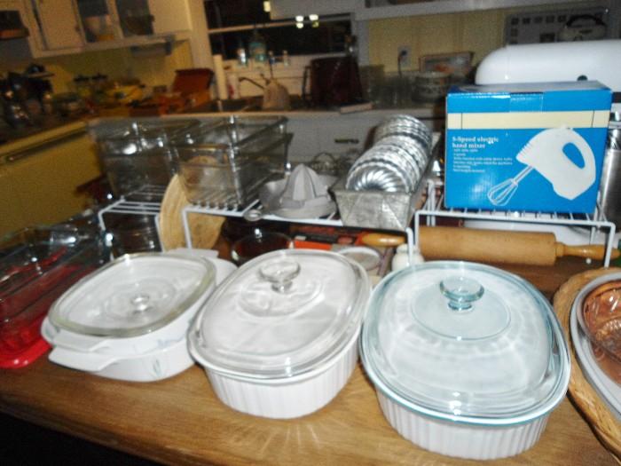 Lots of pyrex, corningware, KITCHEN FULL OF GREAT FINDS.... 