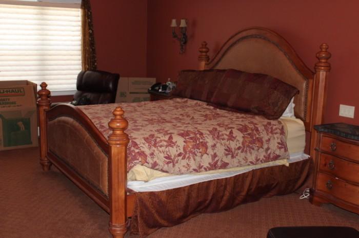 Master Bedroom in Excellent Condition 