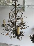 3-LIGHT CHANDELIER WINDING VINE & LEAF DESIGN / CRYSTAL OIL RUBBED GOLD BRONZE FINISH
