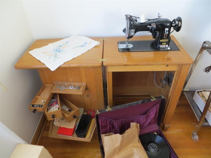 Pfaff 130 sewing machine and very nice cabinet