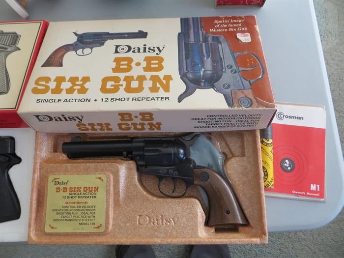 Vintage Daisy BB six gun...like new