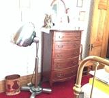 Full size brass bed..great dresser!