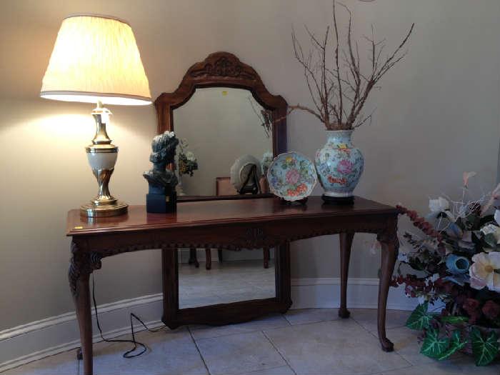 Entry table with another Stiffel lamp and mirror