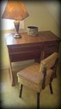 Vintage sewing machine and chair with storage!