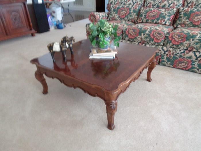 coffee table w/matching lamp table