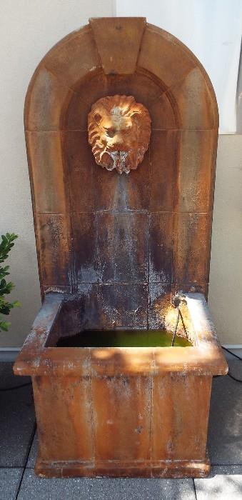 Outdoor Lion's Head Wall Fountain