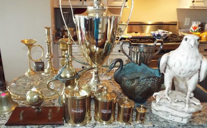 SILVERPLATE AND SILVER, BRASS AND GILT DECORATIVE ITEMS