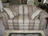 Thomasville love seat.