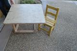 kids table 2 chairs