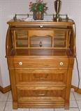 Oak Desk.......cash only