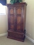 thomasville armoire
