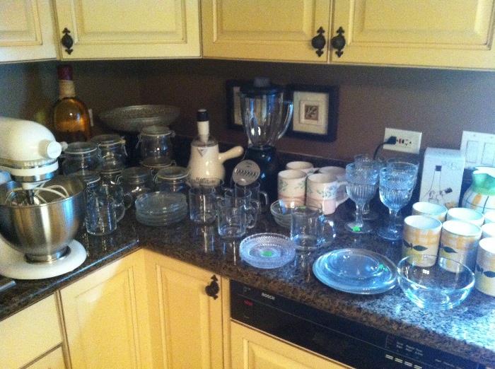 Coffee mugs, glasses, sets, kitchen aid mixmaster