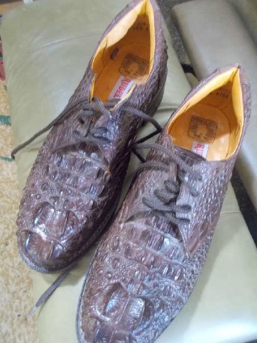 Croc/alligator men's shoes - new.  Size 12-13