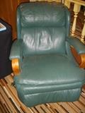Vinyl upsholstered recliner