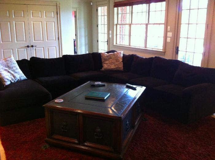Ethan Allen sectional with chaise 