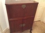Fabulous 1930's bar/liquor cabinet, see open top on next photo