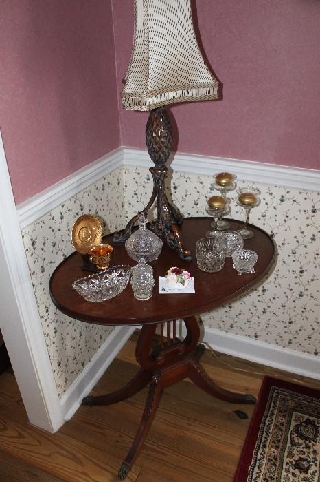 Oval harp table, pineapple lamp, glassware