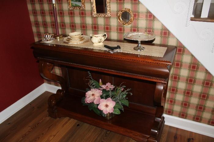 Beautiful mahogany hall table, china, floral arrangements
