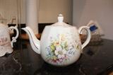 floral tea pot