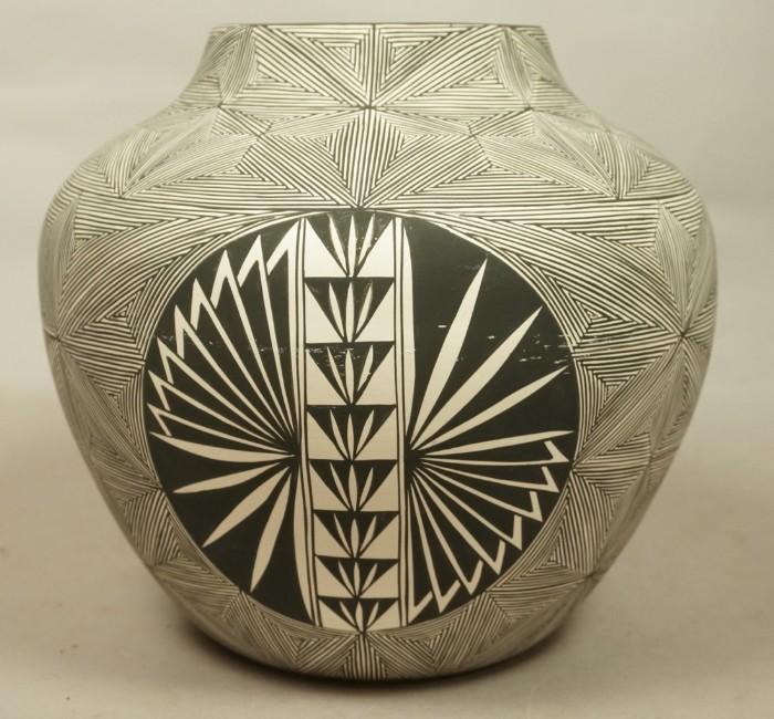 Lot 7  -  Large American Indian Ceramic Pot. Black & White Linear Design. Probably ACOMA PUEBLO. Not marked.-- Dimensions:  H: 12 inches: W: 13 inches --- 