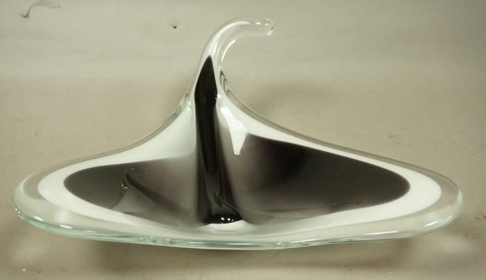 Lot 22  -  Art Glass Stingray Sculpture. FLYGSFORS Coquille Bowl. Cased Glass. Sweden. PAUL KEDELV. Signed. -- Dimensions:  H: 6 inches: W: 14 inches --- 