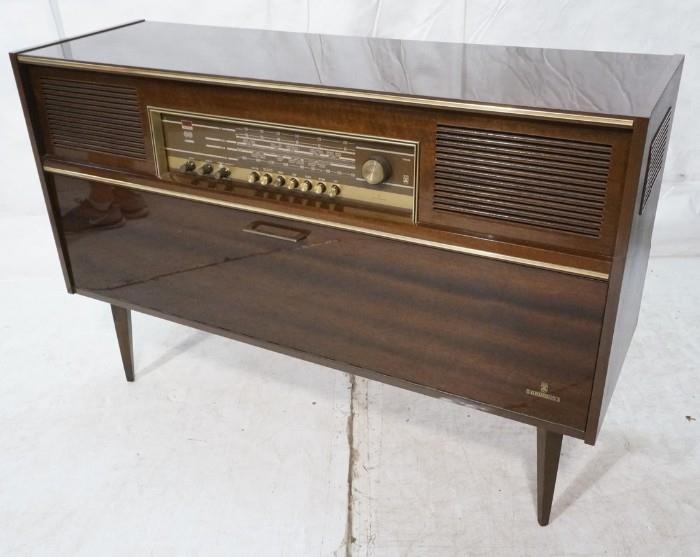 Lot 696  -  Art Deco Console Radio Cabinet. GRUNDIG Radio & Record Player. High glass lacquer finish. -- Dimensions:  H: 31.5 inches: W: 46.5 inches: D: 14 inches --- 