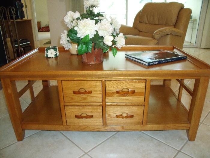 Wood coffee table with 4 drawers