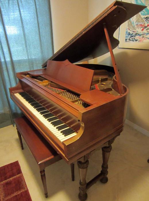 Cable Baby Grand Piano $700 OBO.  Check www.bluebookofpianos.com to read about this little know by highly rated piano company (now owned by Yamaha.