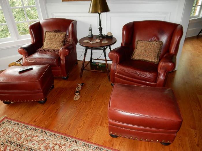 Super Comfy Leather Chairs & Ottomans! 