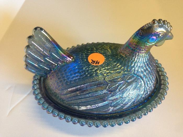 Vintage Indiana blue purple iridescent carnival chicken hen on nest covered glass candy nut dish bowl