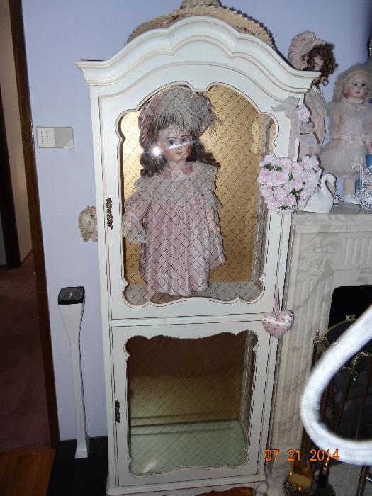 Full size, doll cabinet